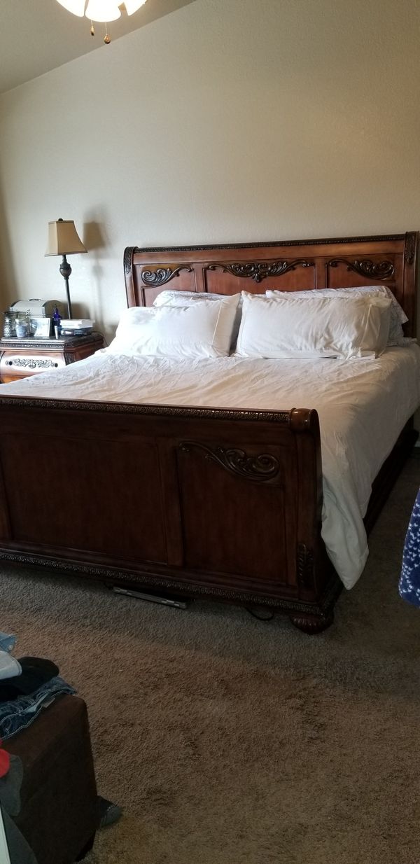 Bedroom set from Ashley Furniture. for Sale in Gilbert, AZ OfferUp
