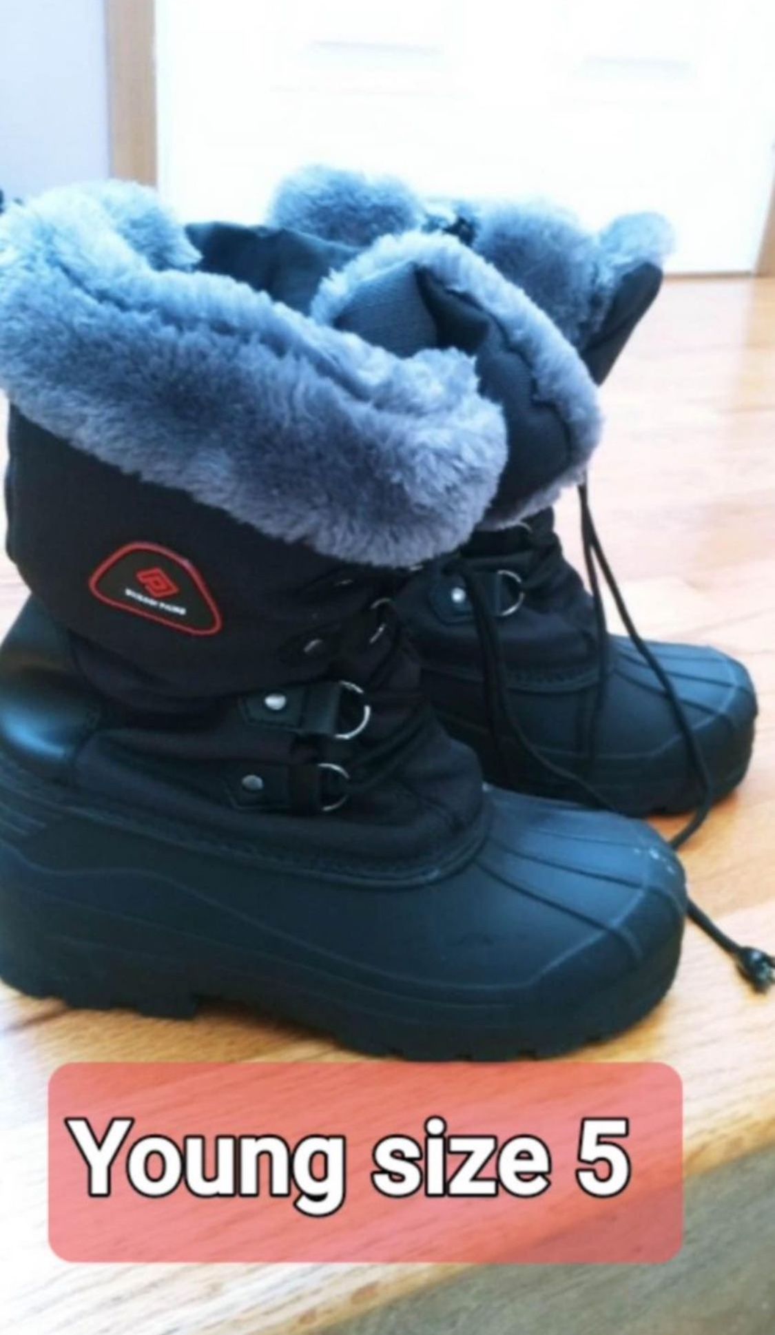 Snow boots young size 5