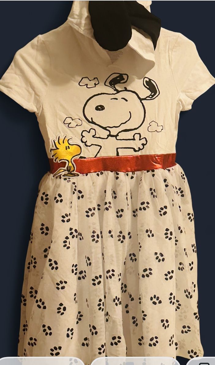 NWT girls Xl(14) snoopy Dress with Hood/ Or Costume