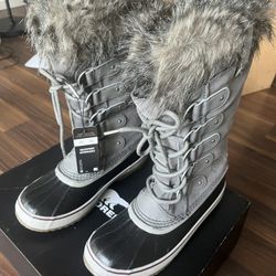 NIB/Unworn- Sorel Joan of Arctic Waterproof Winter / Snow Boots Size 9.5