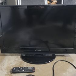TV 32" Dynex DX-32L 151A11