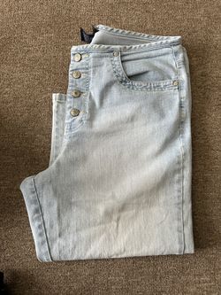 Women’s Capri Jeans