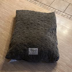 Dog Bed With Assesorys