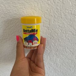 Fish food that fish love tasty and delicious for your fish