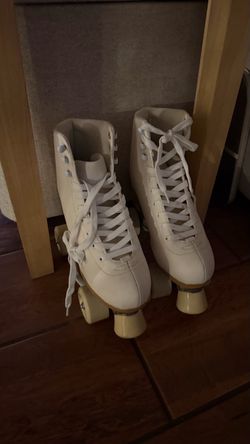 Skates size 7