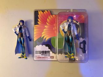 Motoko Kusanagi Alias Ghost in the Shell White Coat Action Figure - both figures