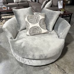 Swivel Accent Chair
