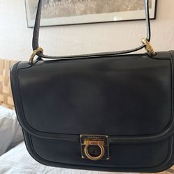 Ferragamo Ladies Shoulder Bag