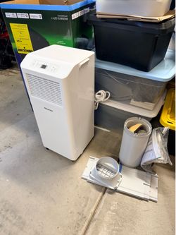 Hisense 6000 BTU (DOE) 115 Vented Small Room Portable Air Conditioner Remote Included AC