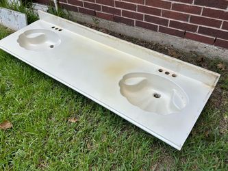 Double sink porcelin vanity top