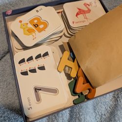 Alphabet and number pair cards