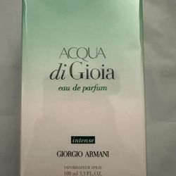 Armani Eau de Parfum intense Spray