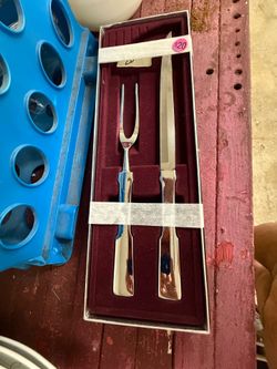 Very sharp stainless steel carving set