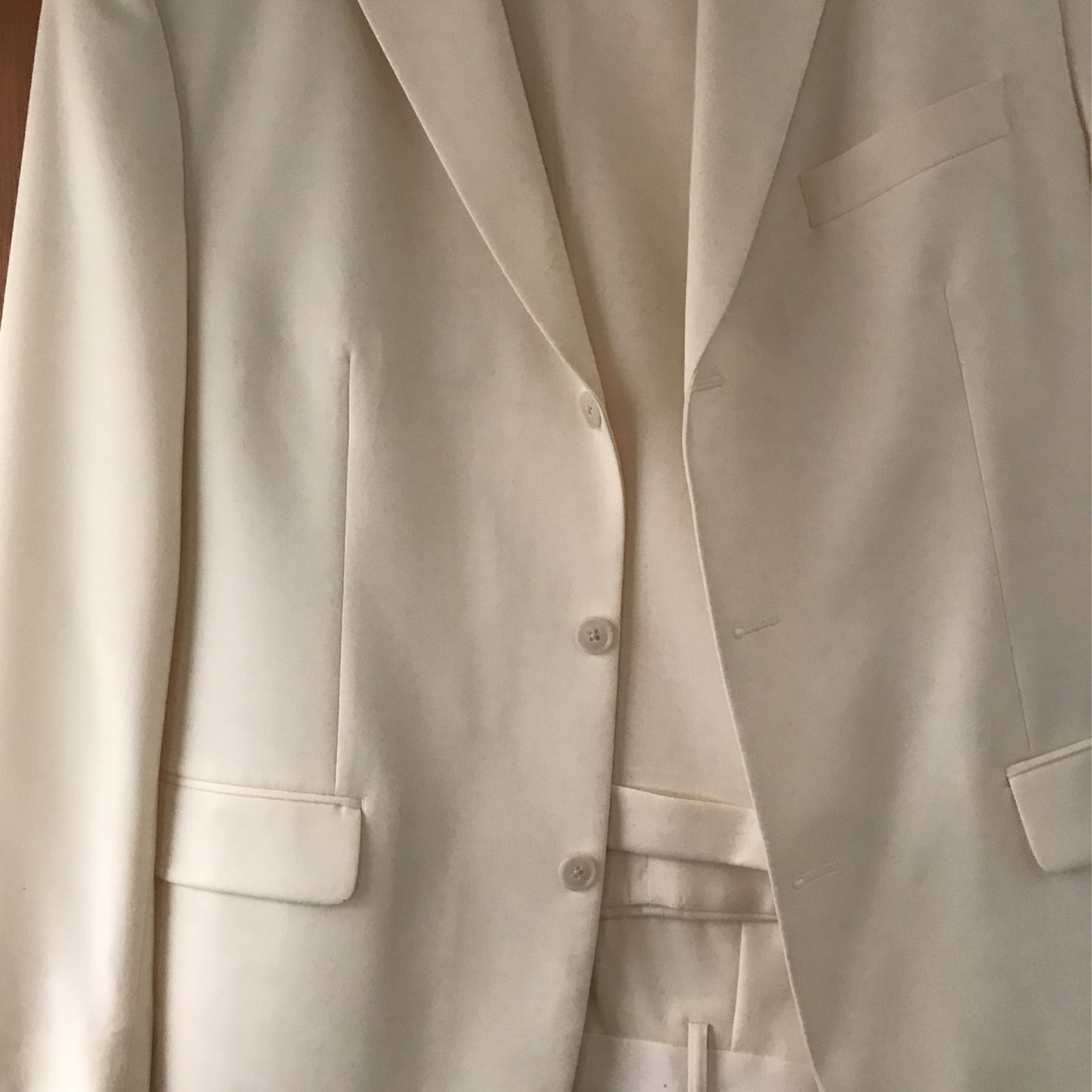 Calvin Klein Men’s Gorgeous White/Off White Laine Wool Suit Sz. 42 Coat 34-36 pant $195-