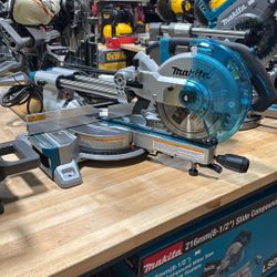 Makita Corded 8-1/2" Sliding Miter Saw 