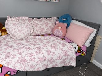 IKEA HEMNES Daybed with 3 Drawers — Gray