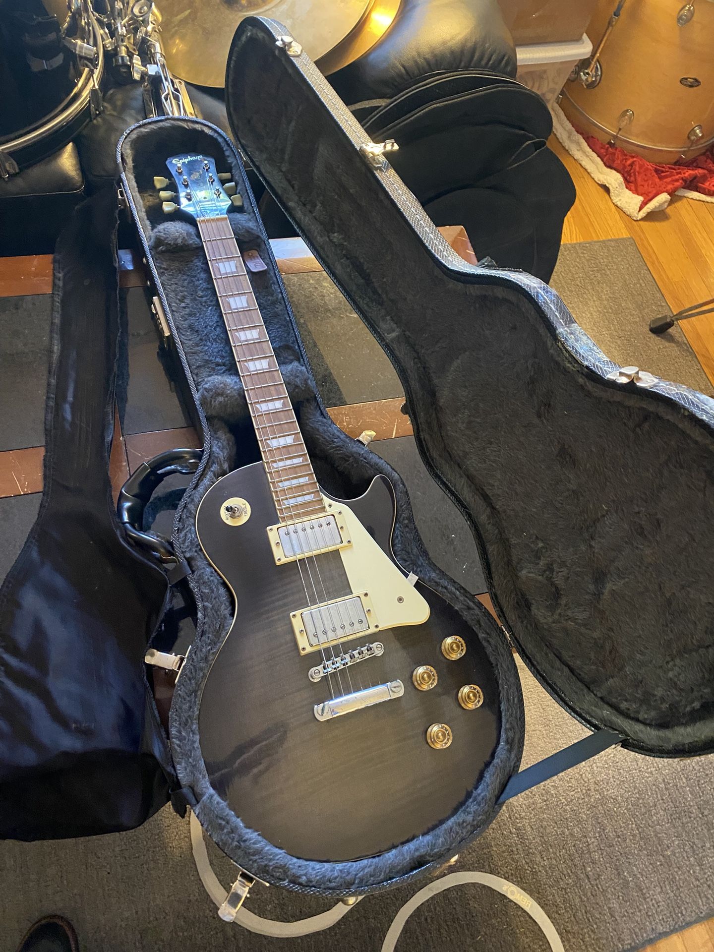 MIK 2000 Epiphone 50’s Les Paul Flame Top with Vintage Gibson Case