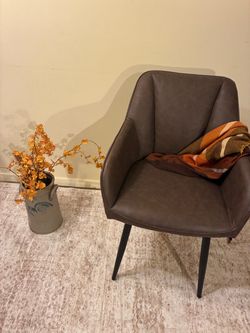 Accent chair