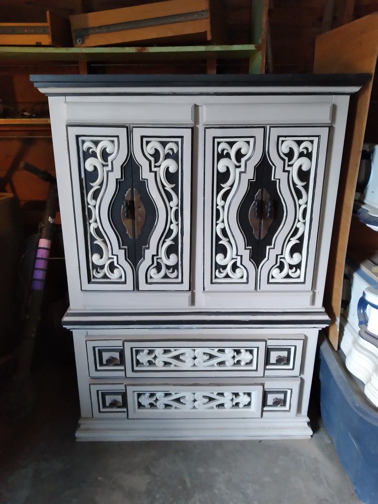 Armoire, The Beauty Is In The Detail $40