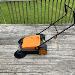 Walk-Behind Manual Push Floor Sweeper