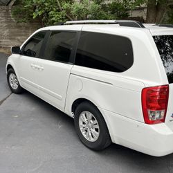 2012 Kia Sedona
