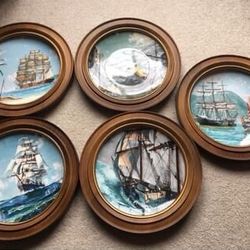 ROYAL DOULTON COLLECTORS PLATES - SET of 5 PLATES WITH BEAUTIFUL WOODEN FRAMES