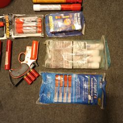 Pistol Flare and 20 Flares  $80 Firm Price