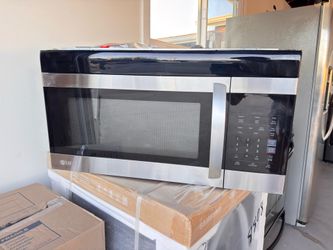 LG Stainless Steel Over-the-Range Microwave – Excellent Condition