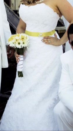 Maggie Sotterro hand stitched wedding dress.