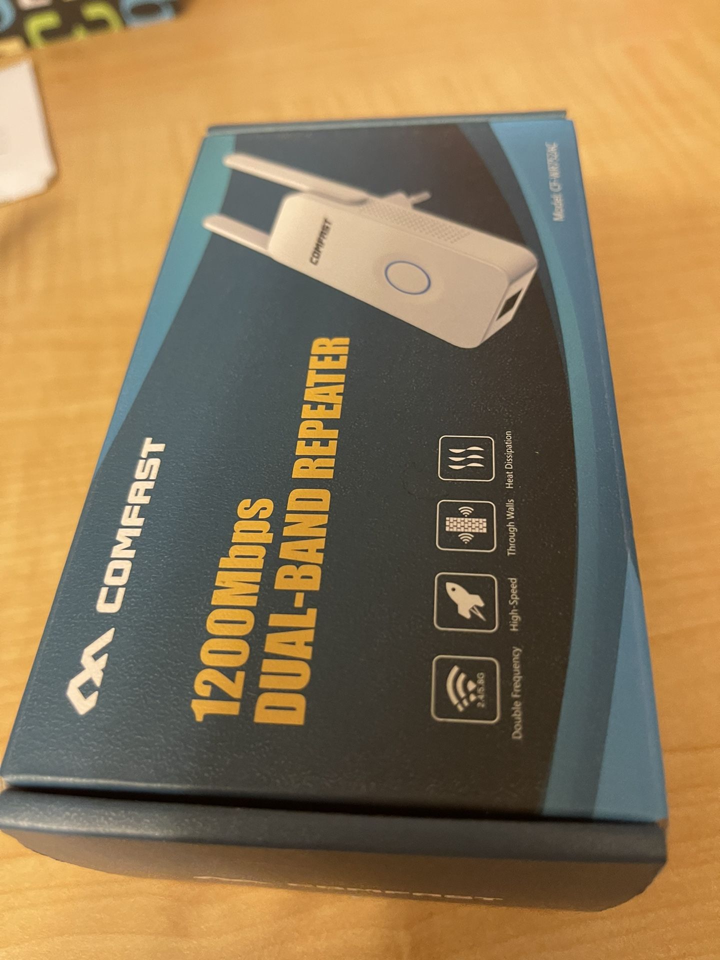 WiFi signal expander