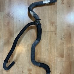 NEW PONTIAC SOLSTICE RADIATOR HOSE!!!