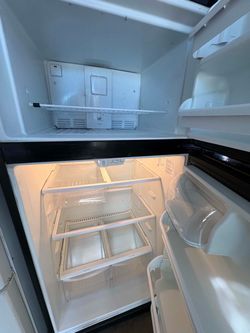 Top Freezer Refrigerator