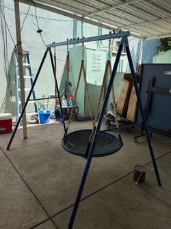 Metal swing set for kids