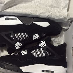 White Thunder Retro 4