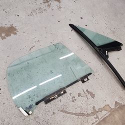 96 - 02 BMW Z3 Passenger Side Window Glass