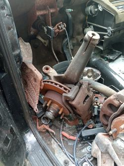 Ford Ranger - 4" Spindle Lift. Loaded