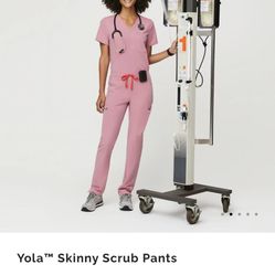 Figs Scrubs Top & Pants In Pink Size XS (brand new) 