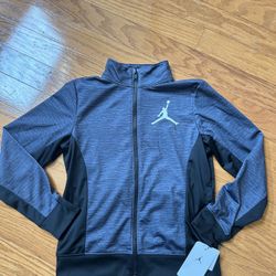NWT Jordan boys full zip Jacket size M 10/12 yrs