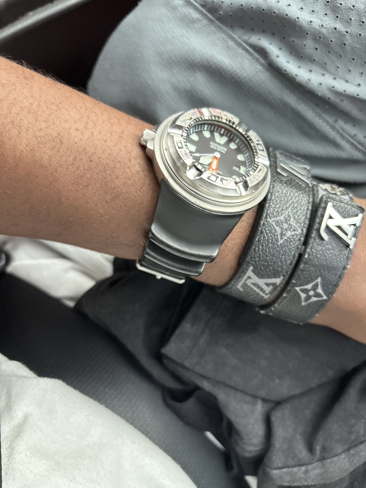 Lv Bracelet