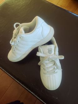 K Swizz  girls'  tennis  shoes Size 13