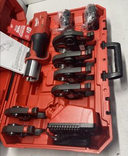 Milwaukee FORCE LOGIC Press Tool Kit.