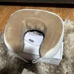 U-shaped Massage Pillow 