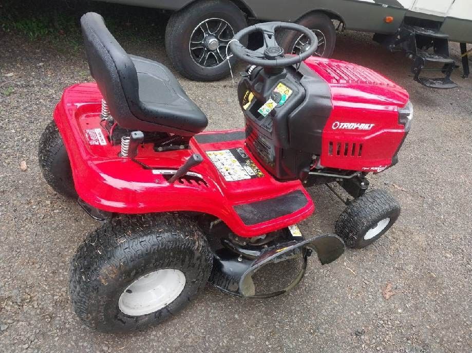  Troy Built Riding Lawnmower 