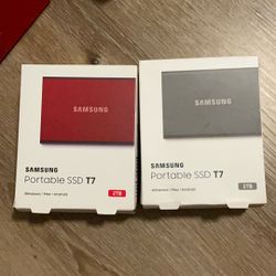 Samsung T7 Portable SSD, 2TB External Solid State Drive, Speeds Up to 1,050MB/s, USB 3.2 Gen 2, Reliable Storage for Gaming, Students, Professionals, 