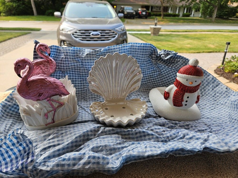 New Bath & Body Foam Soap Holders. EACH. New