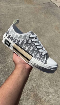 Dior B23