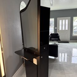 Beauty Salon Station/Estación para salón de belleza