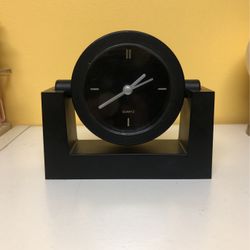 Analog Desktop Clock