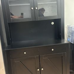 Kitchen Cabinet