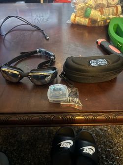 Incite Elite Swimming Goggles w/ Hard Case, Earplugs, Nose Clip & Accessories